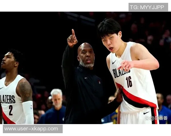 瀚森在比赛中展现出自信与进步逐渐找到个人节奏的精彩表现